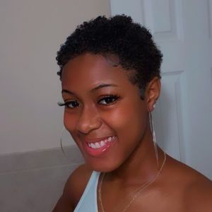 Meet your Posher, Shalyn